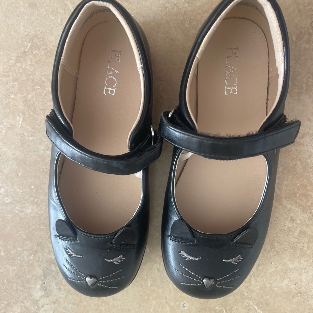 The Children’s Place
Girls Uniform Embroidered Cat Shoes - Black